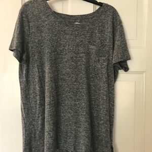 Grey lightweight Tee with pocket
